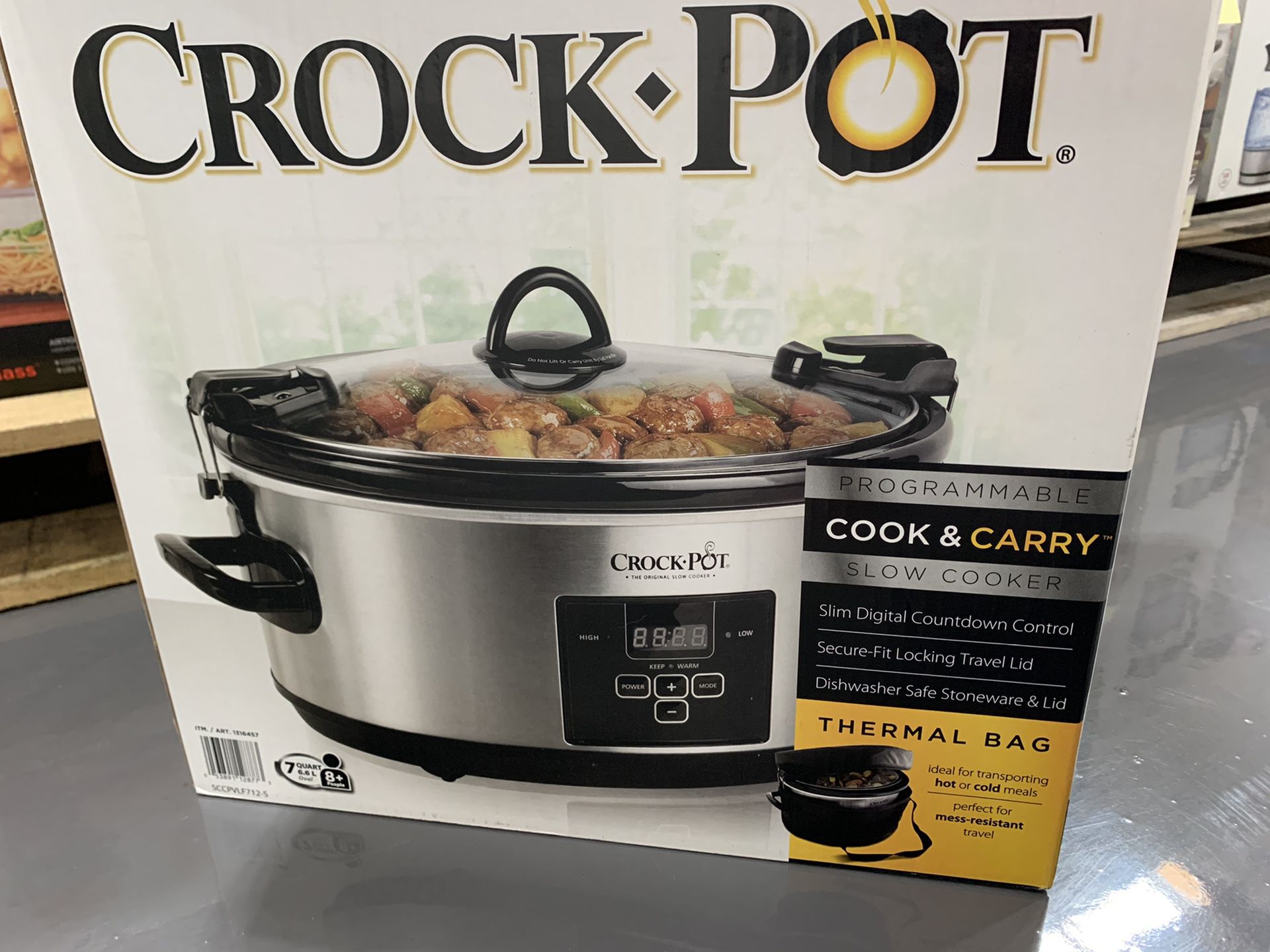 Crock-Pot 7-quart Slow Cooker with Carry Bag