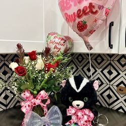 Valentine’s Day Roses Chocolate Candy Gift- Professional Floral Arrangement Pre-Order