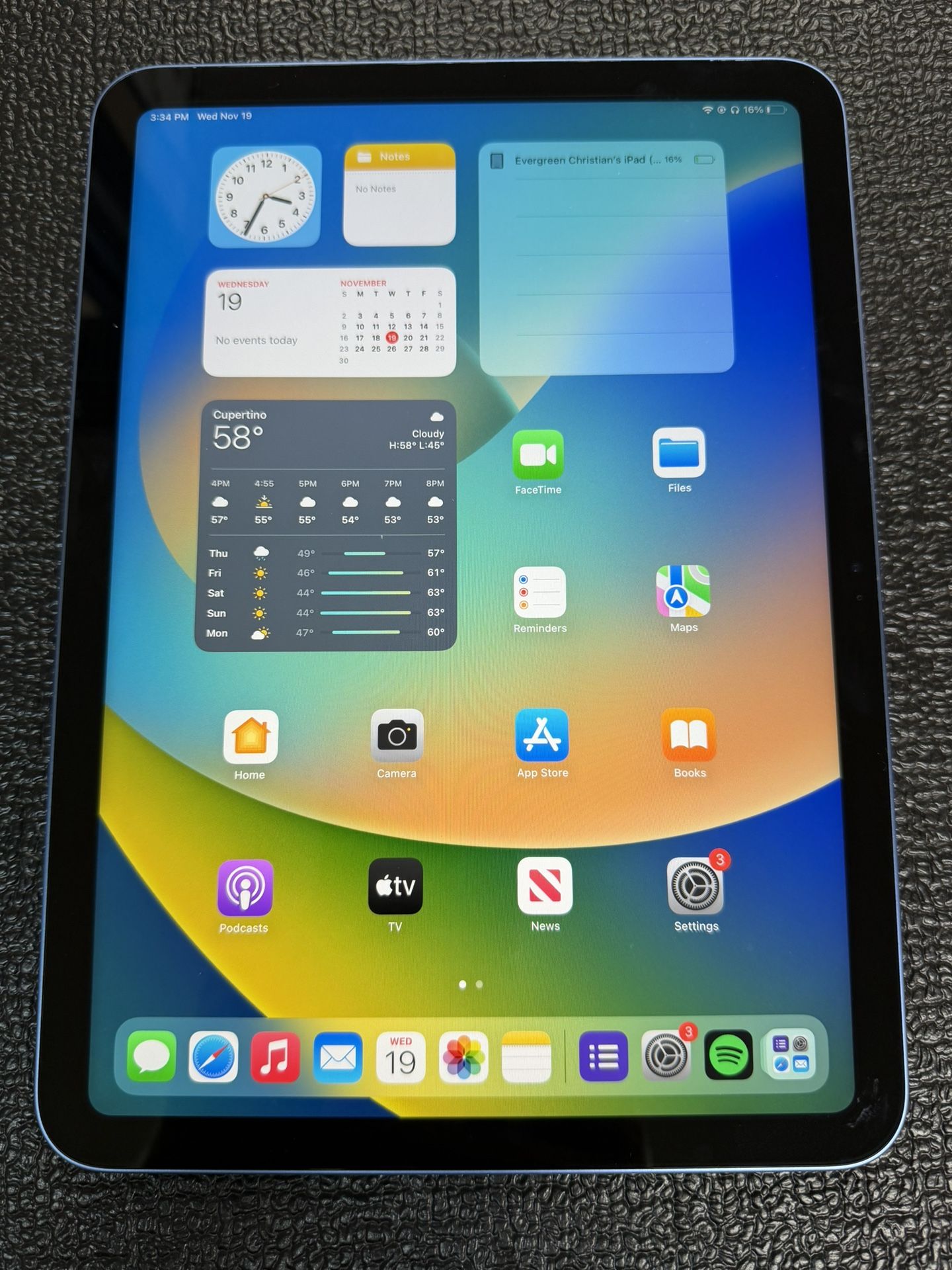 iPad 10th Generation 64GB 9 Units
