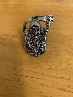 Skull rings