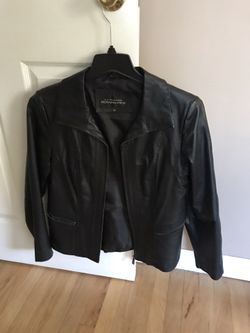 Ladies Leather Jacket Size Medium
