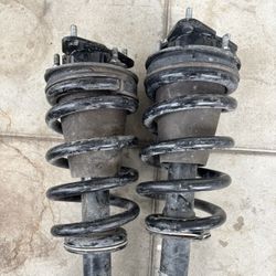 Silverado Struts With 3.5 Level Spacer