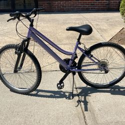“MOUNTAIN BIKE GREAT CONDITION” (BASICALLY NEW)
