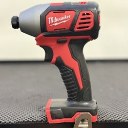 Milwaukee M18 18V Lithium-Ion Cordless 1/4 in. Hex Impact Driver (Tool-Only)