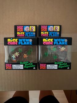 NeeDoh Nice Cube Wow Flake Squish Toy