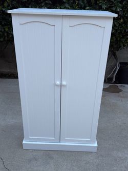 White Seasoning cabinet