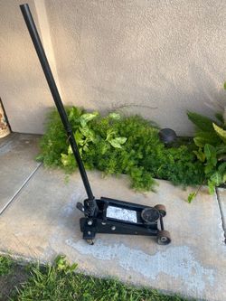 Selling a floor- Jack see all information posted