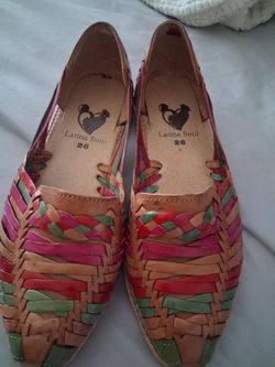 Vendo bonitas sandalias zize 6 mexicano