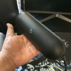 Beats Pill Black 2024 