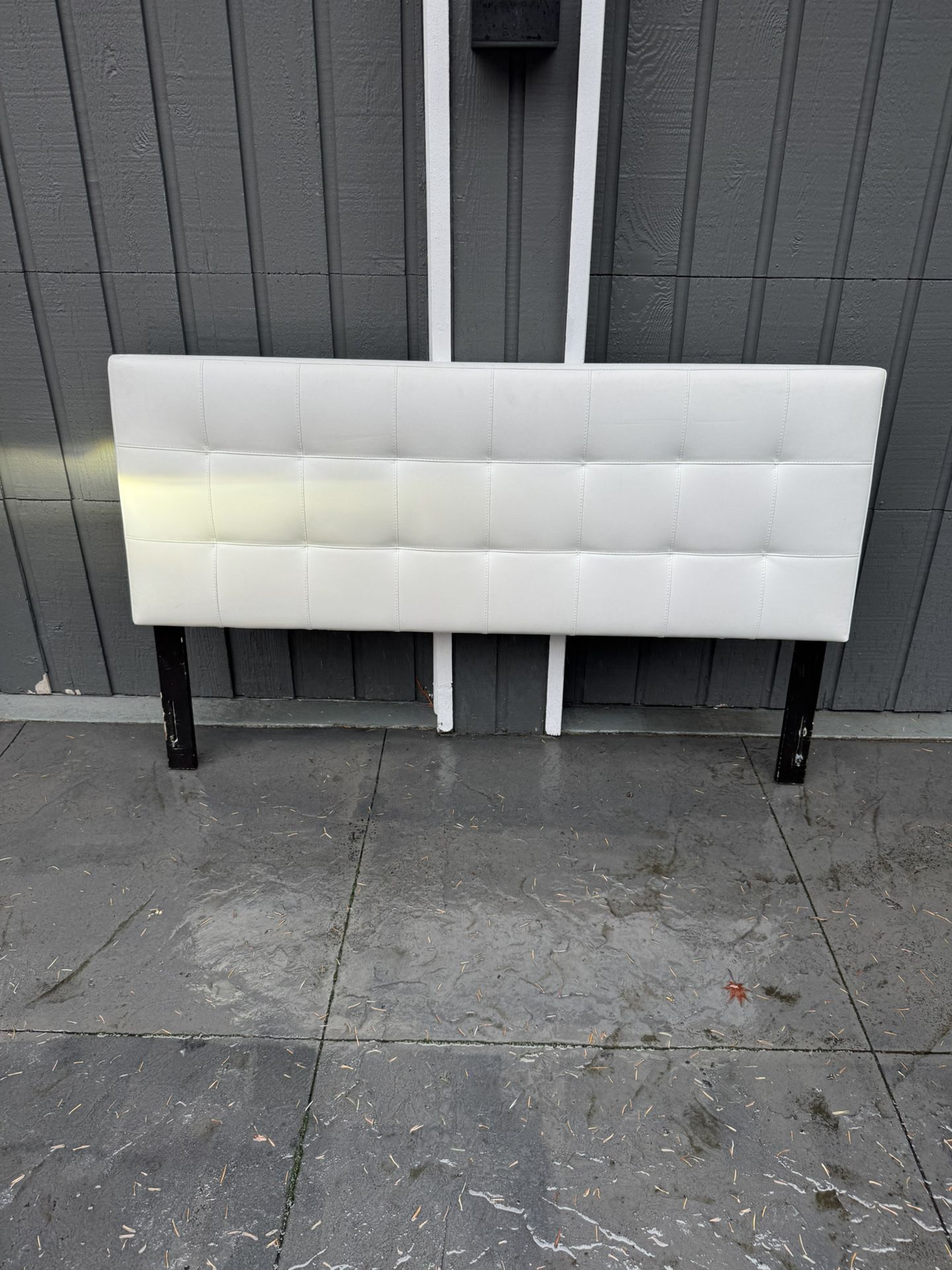 FREE Queen Headboard!