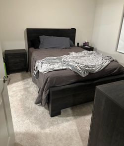 Queen Size Bedroom Set
