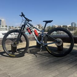 Small Mtb  Giant Stance 2  Full Suspension 29 alloy, tubeless ready