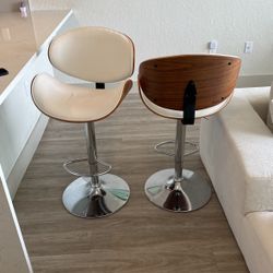 Bar Stools (4)