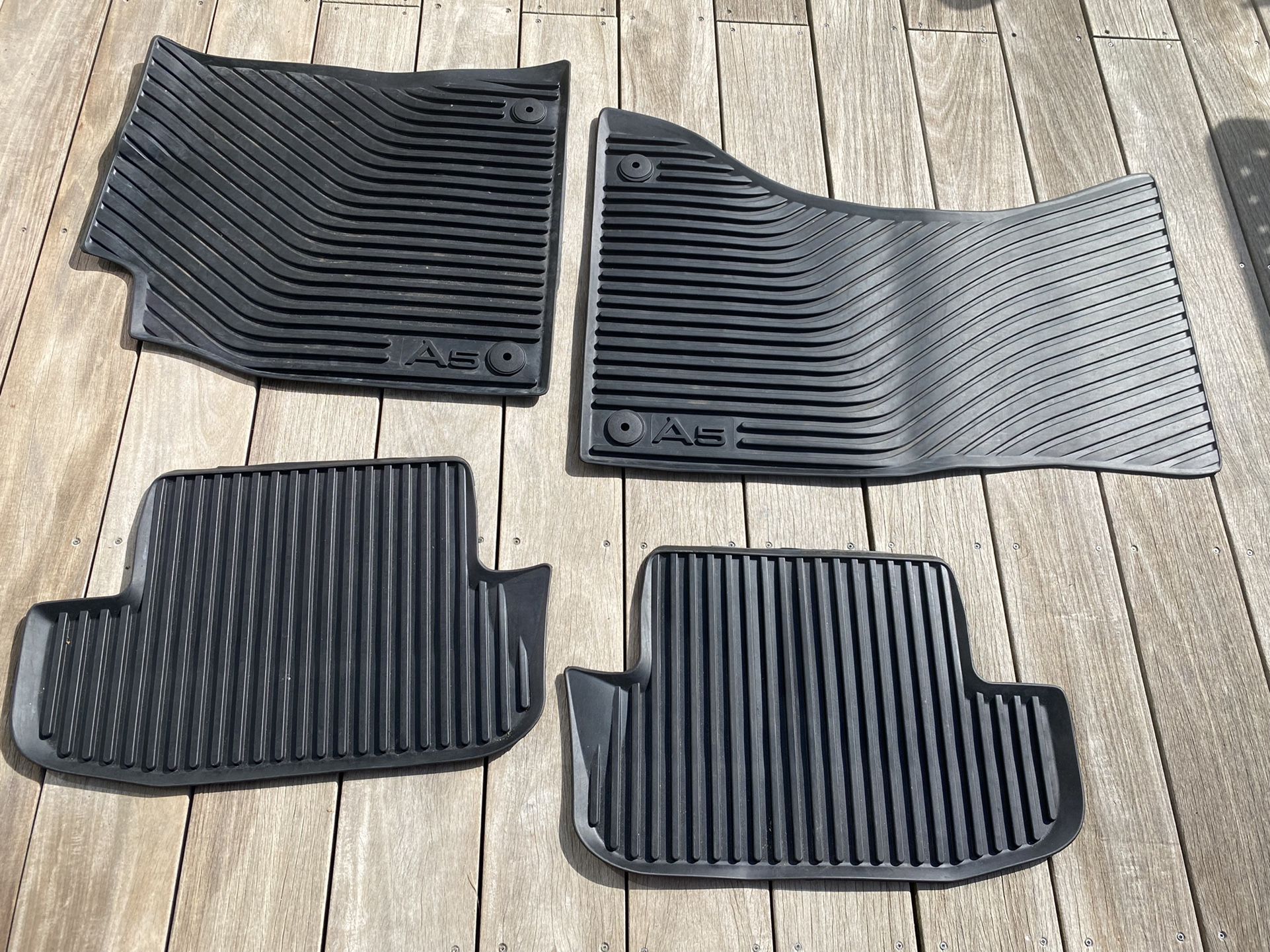 AUDI A5- fronts and rear  mats.  Excellent  condition!