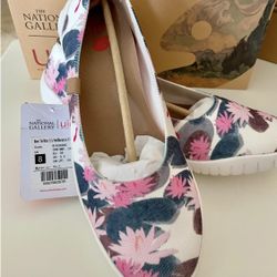 UIN & National Gallery Collaboration Monet The Water Lily Pond Slip On Art Travel Shoes. New With Tags Size 8 Women’s  Price Is FIRM