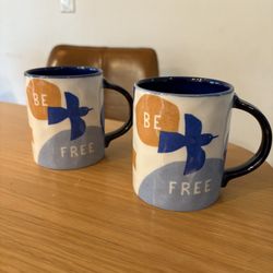 Be free Mugs 