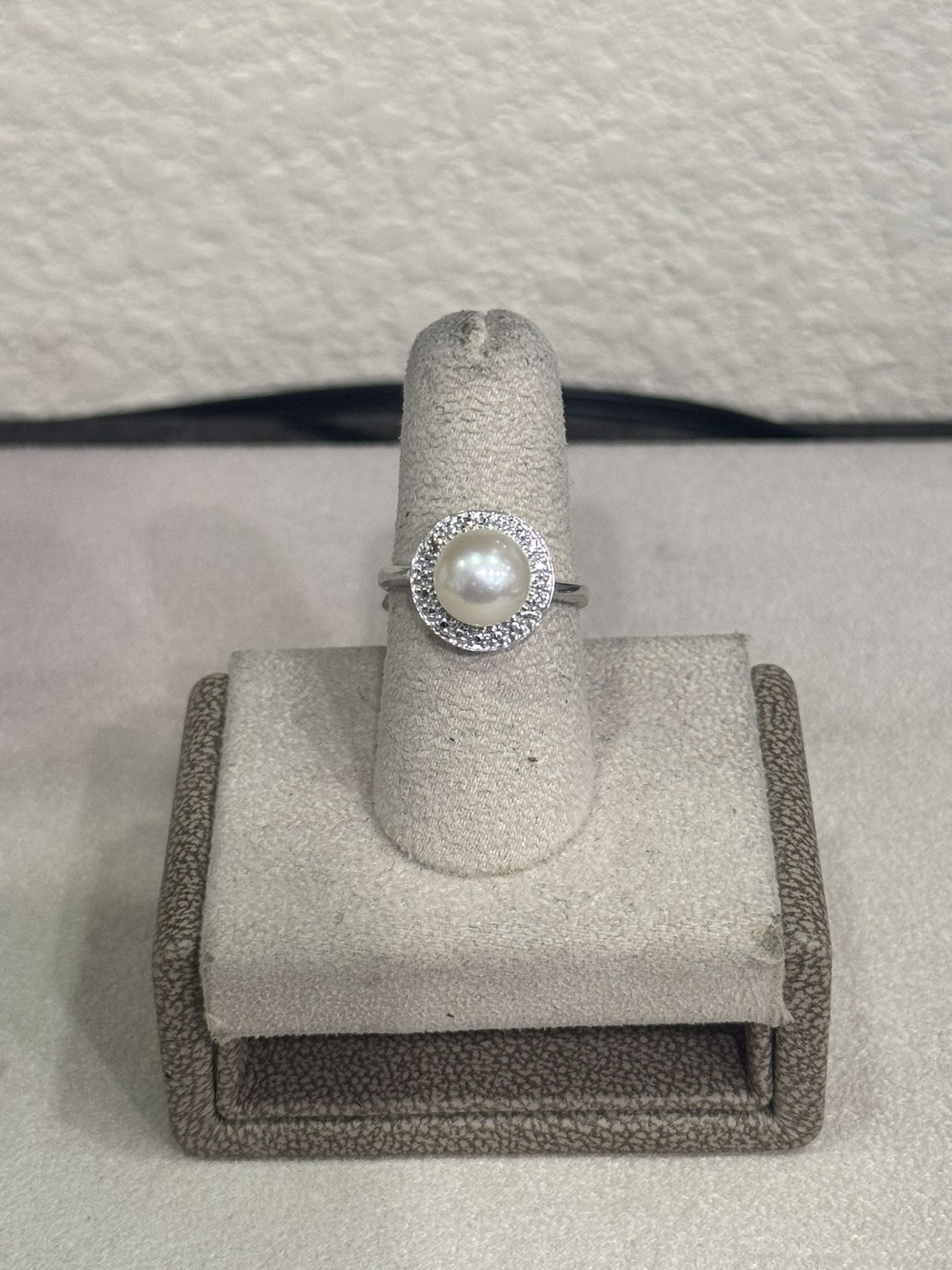 Pearl Ring