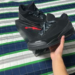 Black Cat Threes