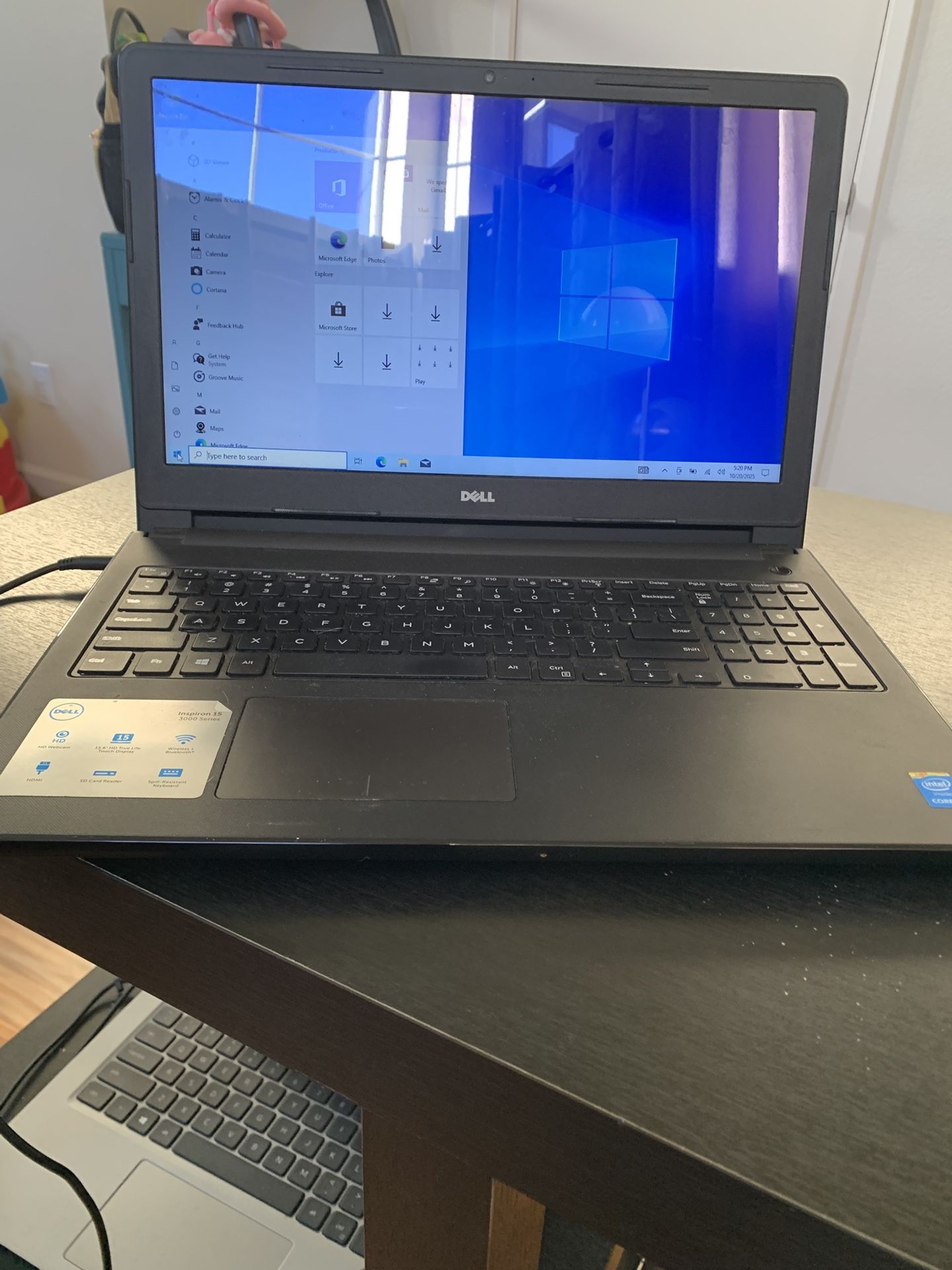 Dell Inspiron 15" I3-5015U CPU @ 2.10GHz 6GB RAM 1TB HDD