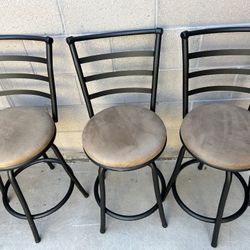 Set Of 3 Stools Great Condition 