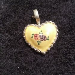 (Joseph Esposito), Espo Sig, Solid Sterling Silver w Yellow Painted Enamel & Flowers Cloisainie Heart Pendant, signed # 2020625