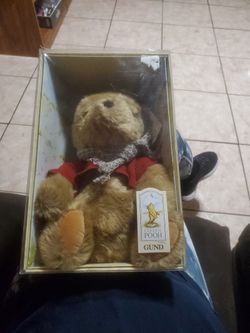 In Box Winnie Pooh Gund Bear