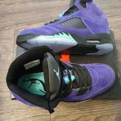 Air Jordan 5s Size 8.5 