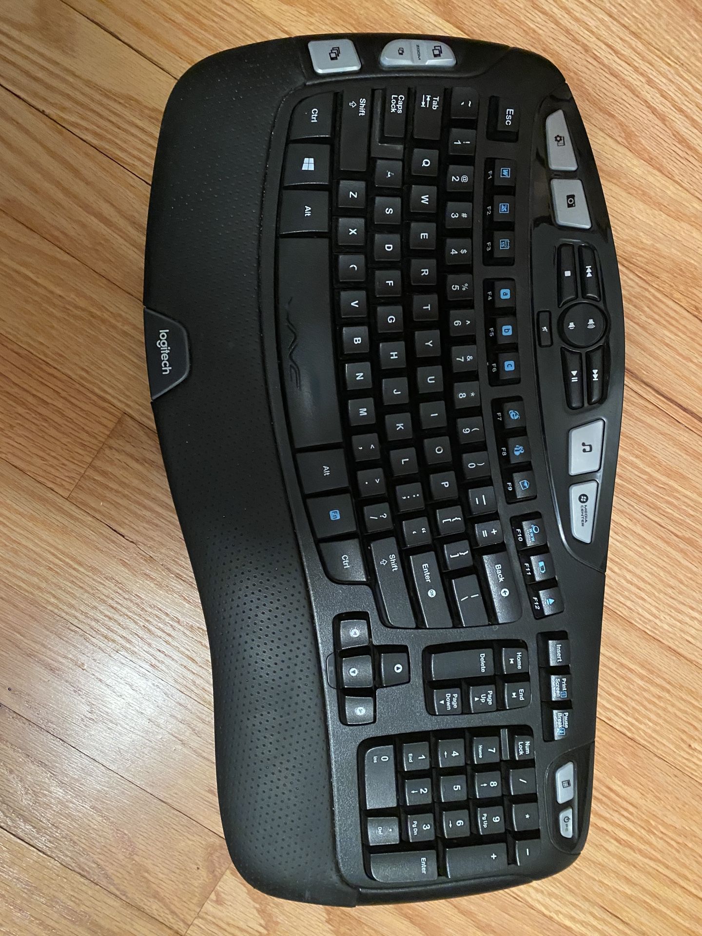 Logitech WIRELESS KEYBOARD K350
