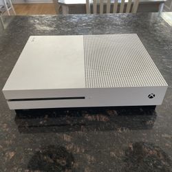 White Xbox One S