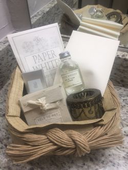 Bath gift basket
