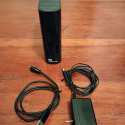 Western Digital 12 TB Elements Desktop External Hard Drive, USB 3.0 (Used)