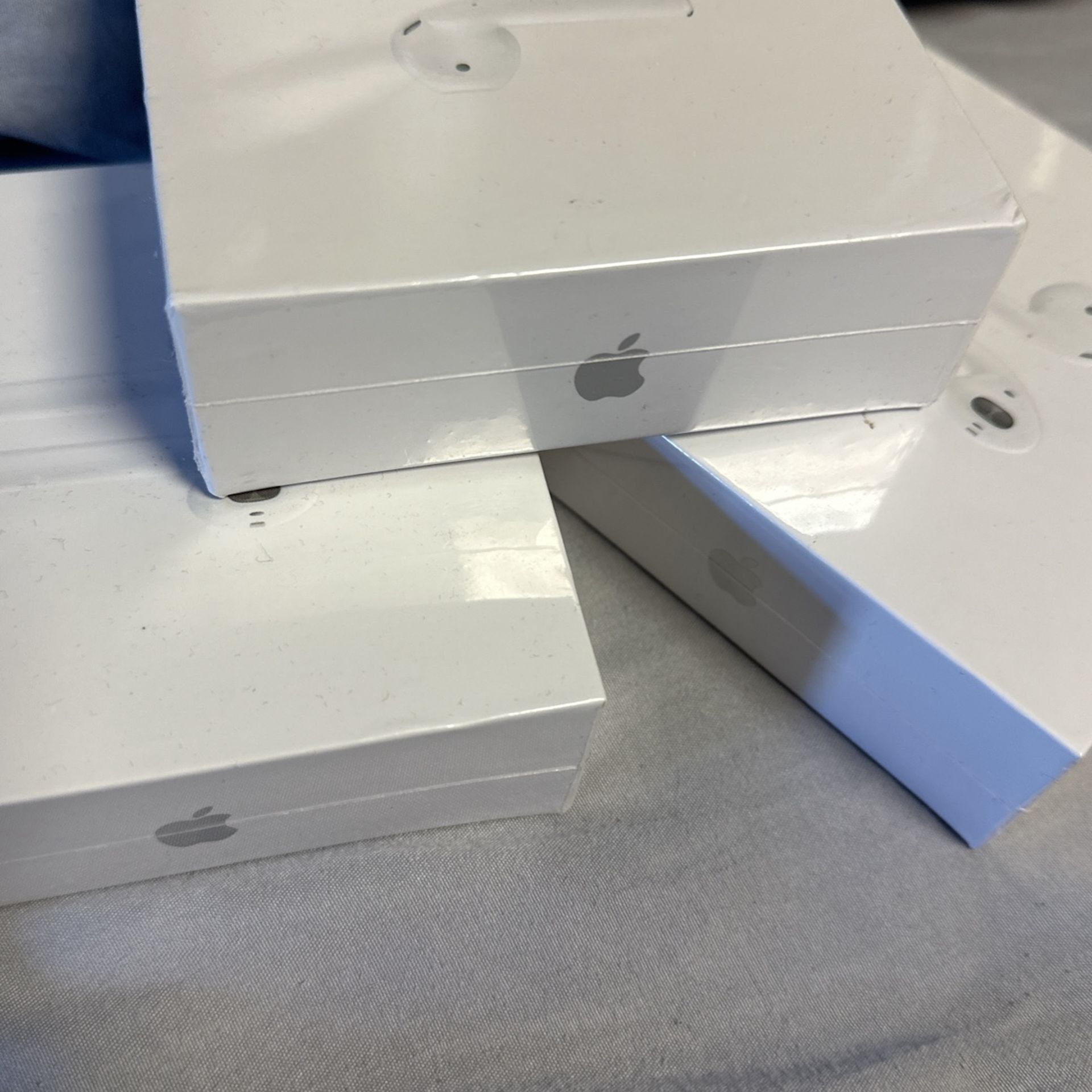 AirPods