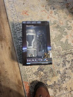 Limited Edition Master Chief + Ceyotube Halo 4 MacFarlane Promotion