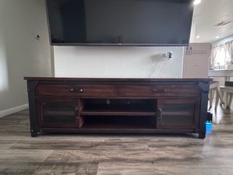 Tv stand