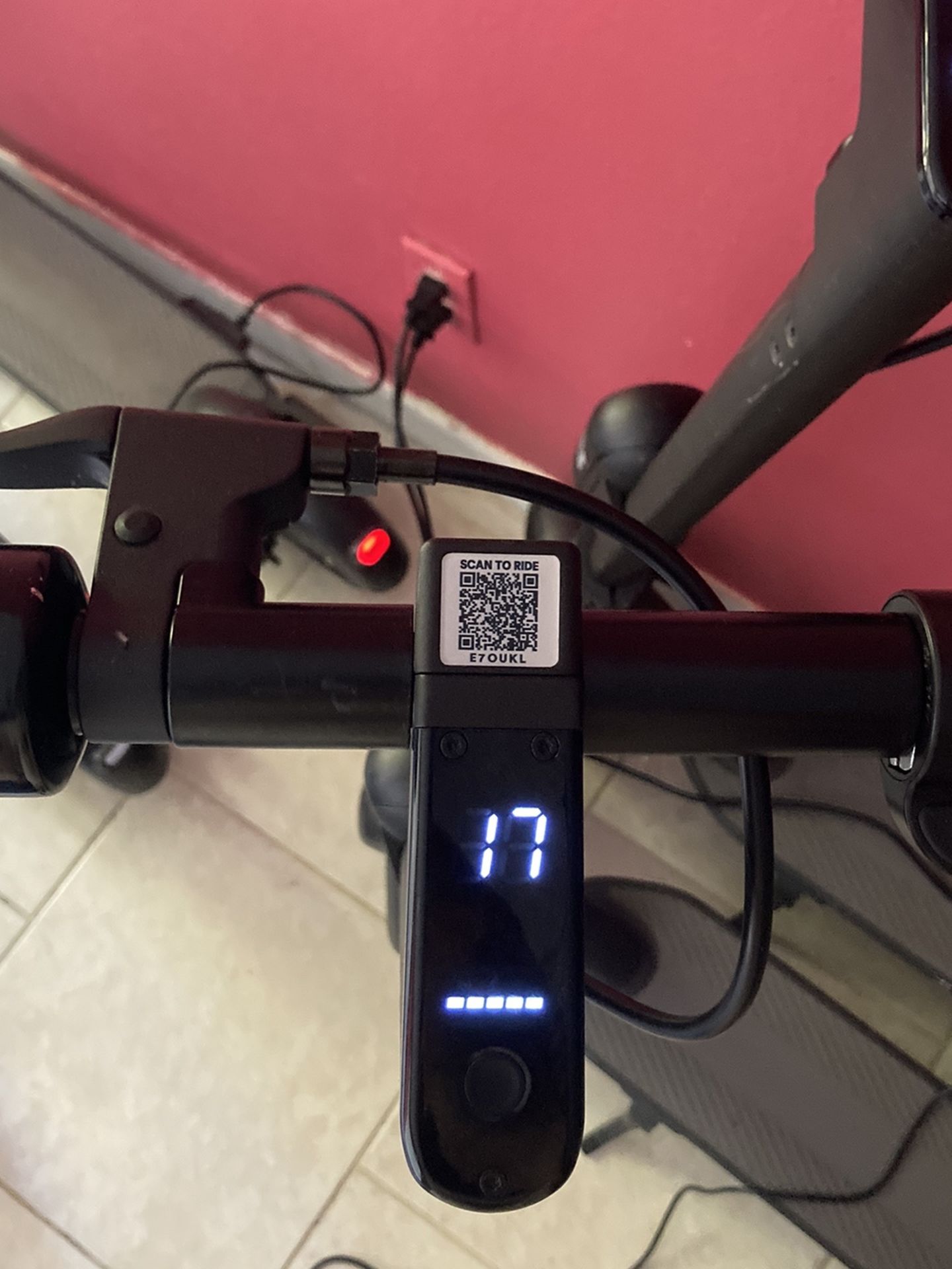 Segway Electric Kick Scooter MAX (Single)