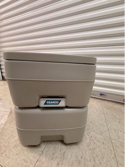 Camco Gray Portable Camping Toilet Piston Flush 5.3 Gal Waste 2.5 Gal Water