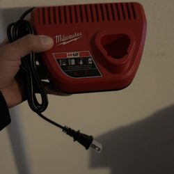 m12 milwaukee charger