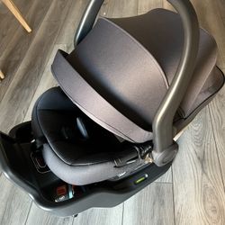 Uppababy Mesa Max Car Seat and Base