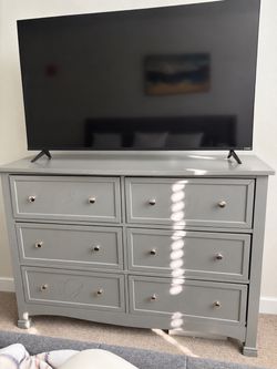 Million Dollar Baby Gray 6-Drawer Nursery Dresser