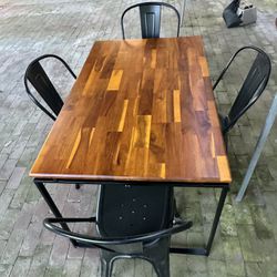 APARTMENT SIZE DINING TABLE WITH CHAIRS