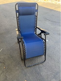Zero Gravity Chair **LIKE NEW**