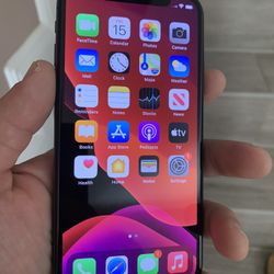 iPhone X UNLOCKED W/charger