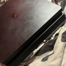 PS4 Slim - 1TB storage - (Call of Duty WWII included)