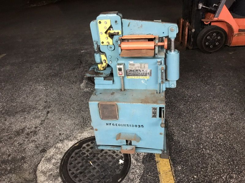 Scotchman hydraulic ironworker. Model 207