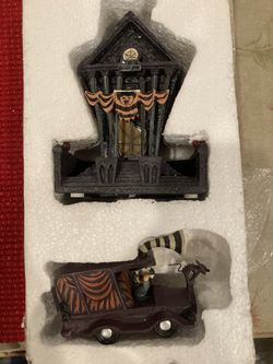 Disney Nightmare Before Christmas Town Hall And Mayor’s Car