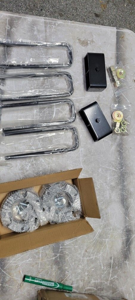 2005 ---2023 Toyota Tacoma Leveling/Lift Kit