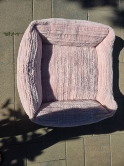 Pink Plush Pet Bed