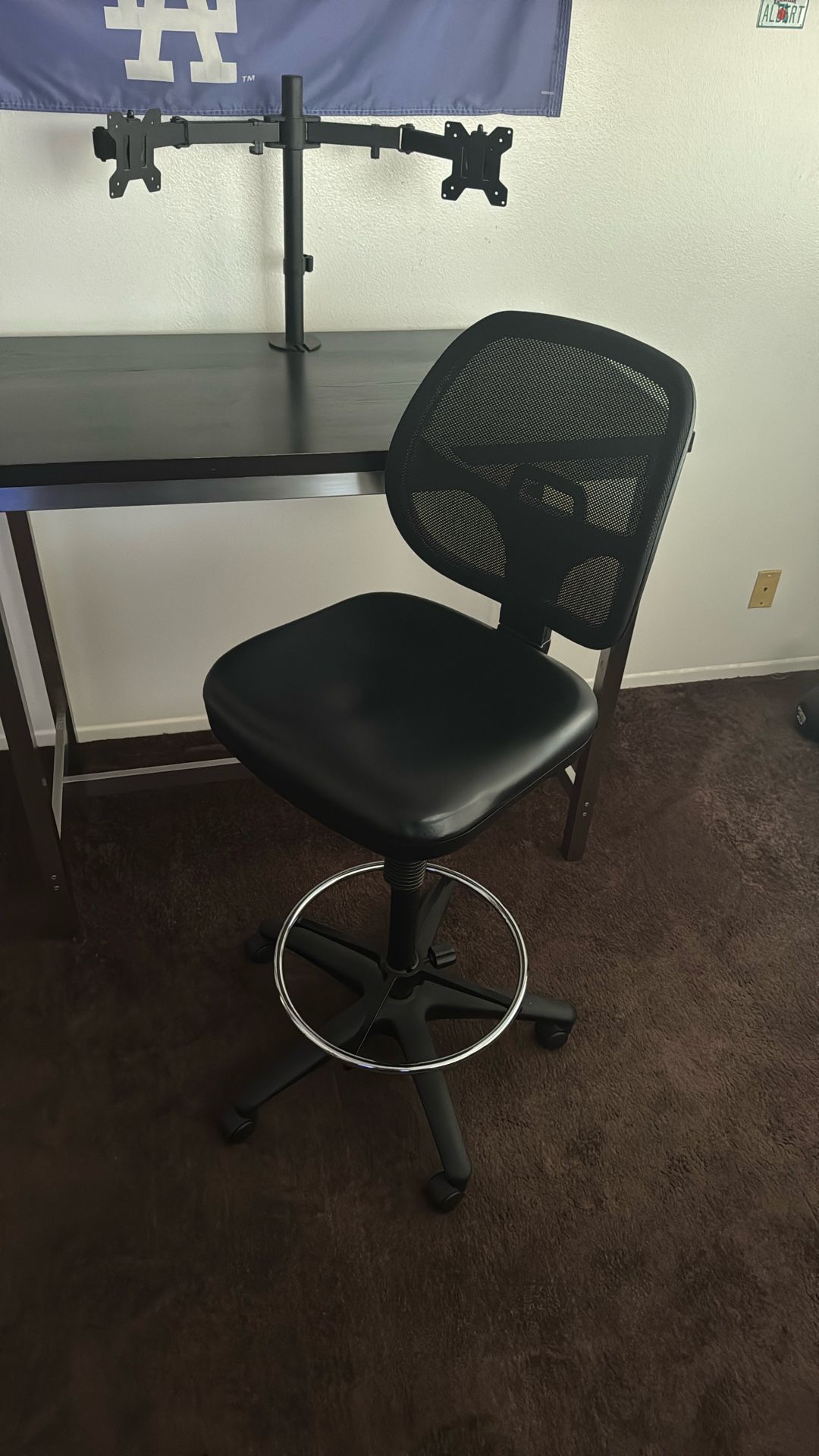 Desk chair