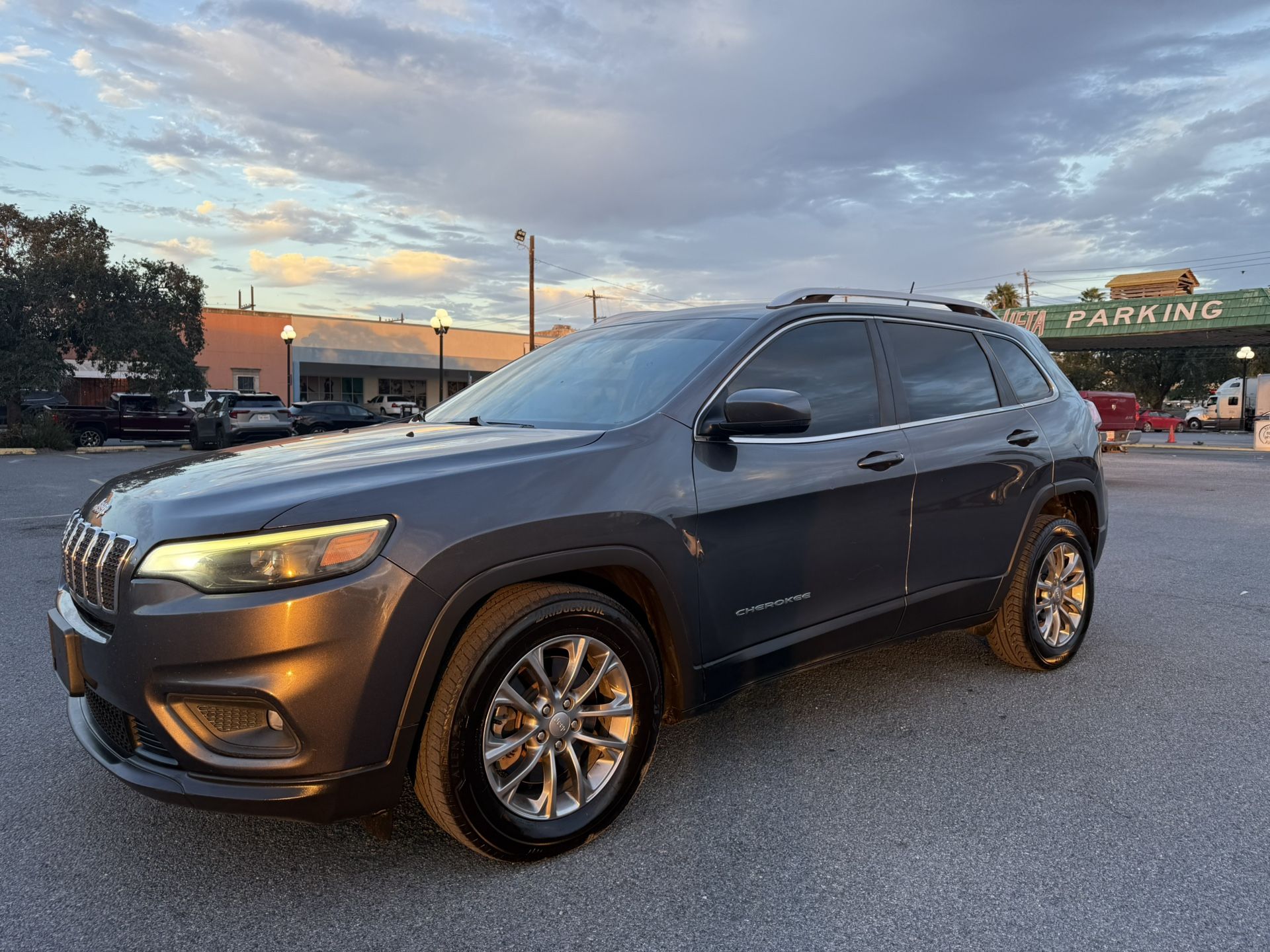 2020 Jeep Cherokee