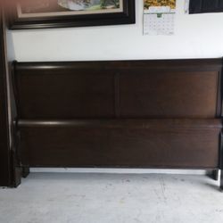 7 Piece Bedroom Set King Size/No Mattress Just 2 Box Springs